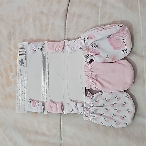 Hudson Bay Headband and Mitten Set - Picture 3 of 3